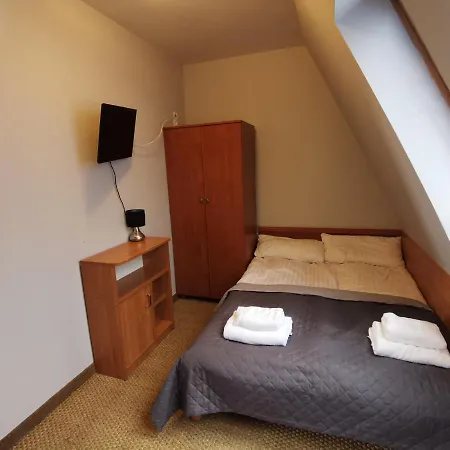 Polaris B&b-kameralne, Rodzinne Pokoje I Domki Z Basenem 3* Krynica Morska