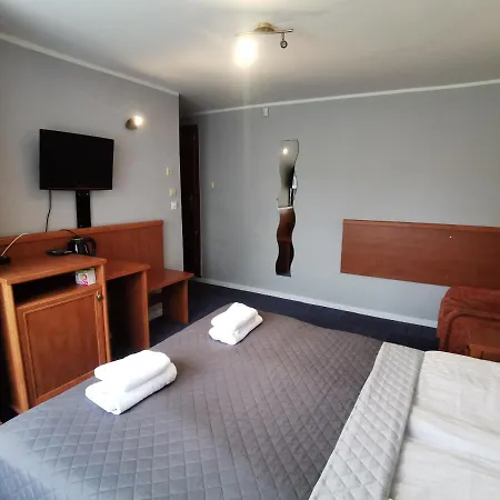 Pensjonat Polaris B&b-kameralne, Rodzinne I Z Basenem 3*