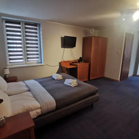 Polaris B&b-kameralne, Rodzinne Pokoje I Domki Z Basenem 3*