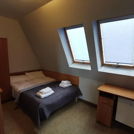 Polaris B&b-kameralne, Rodzinne Pokoje I Domki Z Basenem Krynica Morska