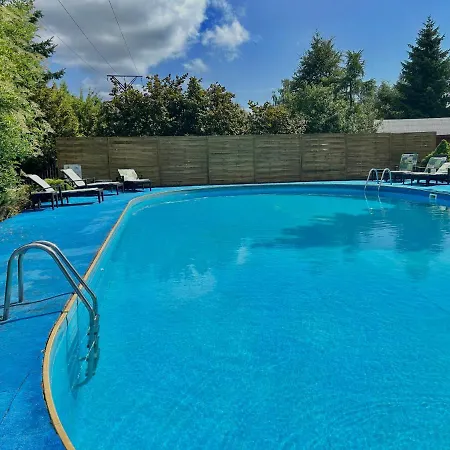 Polaris B&b-kameralne, Rodzinne Pokoje I Domki Z Basenem 3*