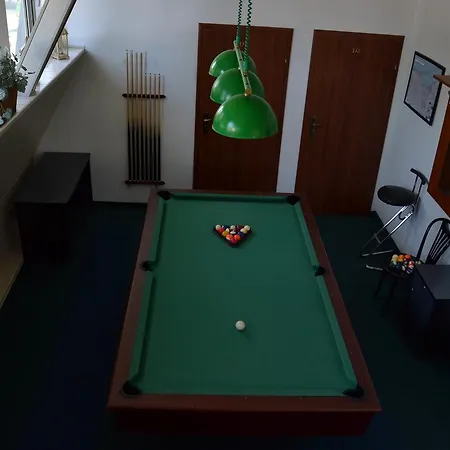 Polaris B&b-kameralne, Rodzinne Pokoje I Domki Z Basenem Krynica Morska