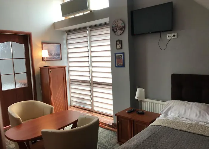 Pensjonat Polaris B&b-kameralne, Rodzinne I Z Basenem Krynica Morska