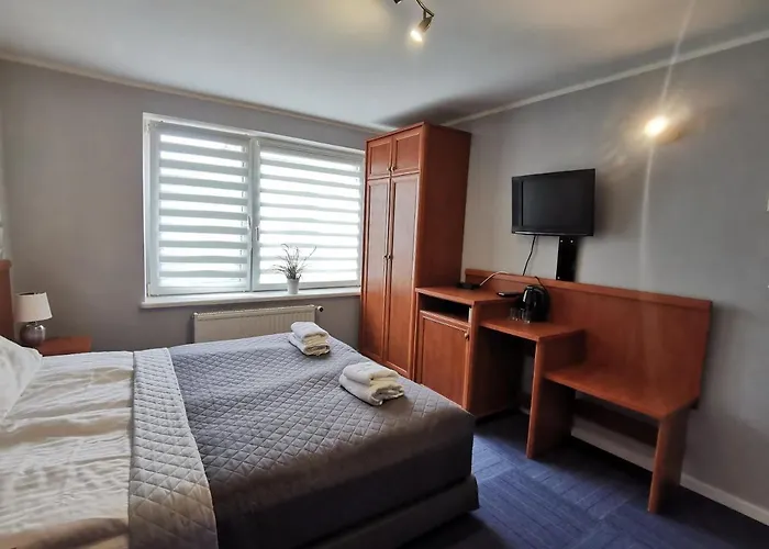 Polaris B&b-kameralne, Rodzinne I Z Basenem