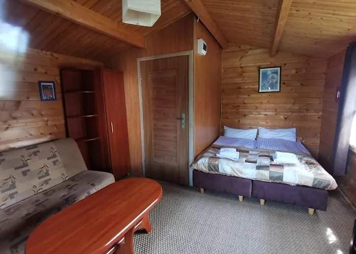 Polaris B&b-kameralne, Rodzinne I Z Basenem