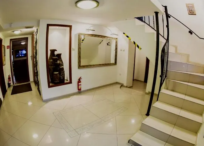 Polaris B&b-kameralne, Rodzinne I Z Basenem 3*