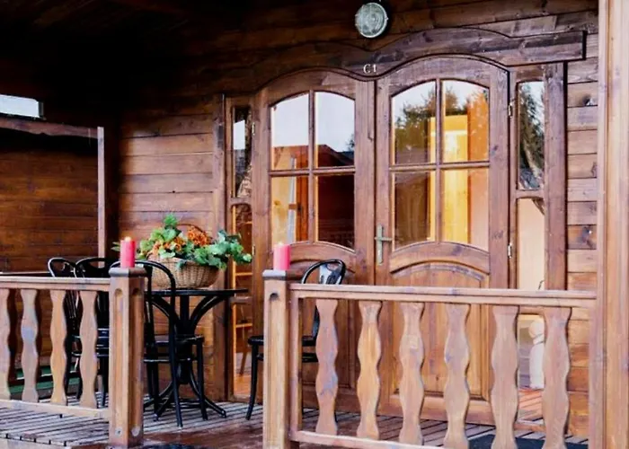 Polaris B&b-kameralne, Rodzinne I Z Basenem Pensjonat