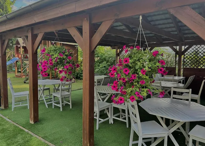 Polaris B&b-kameralne, Rodzinne I Z Basenem Pensjonat Krynica Morska