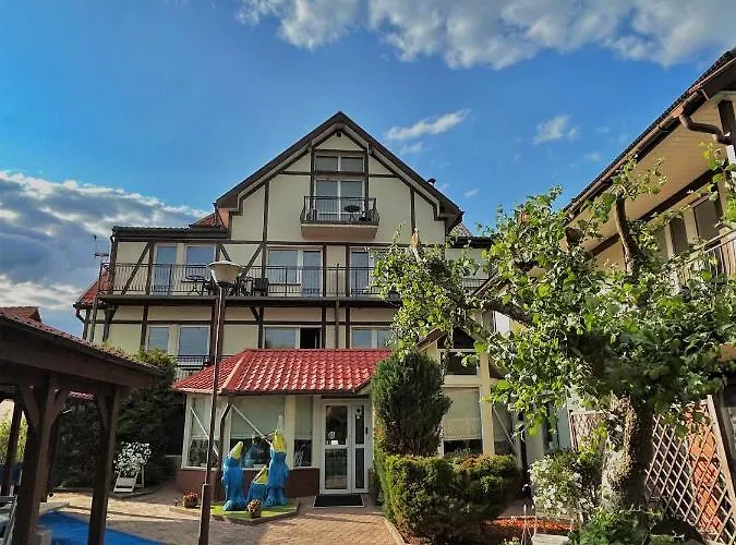 Polaris B&b-kameralne, Rodzinne I Z Basenem Pensjonat 3*